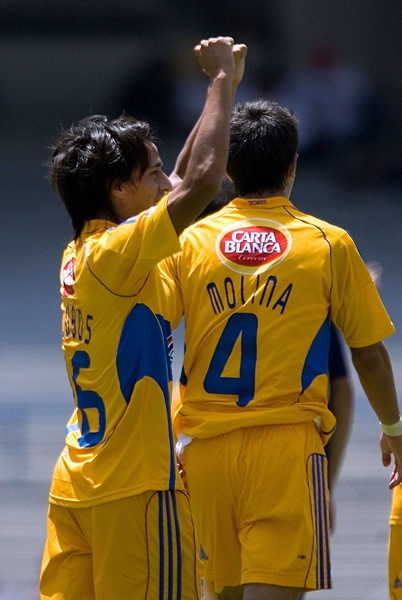 Pumas 1-2 Tigres... Duelo de fieras