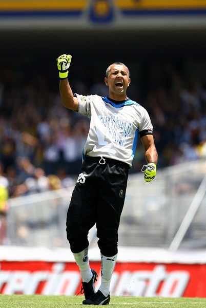 Pumas 1-2 Tigres... Duelo de fieras