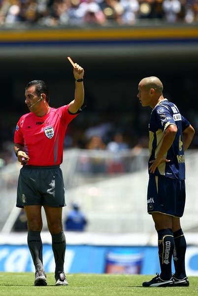 Pumas 1-2 Tigres... Duelo de fieras