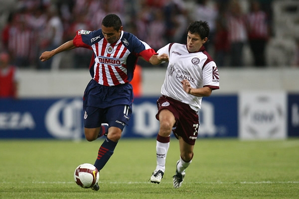 ramon morales de chivas santiago viglieri de lanus