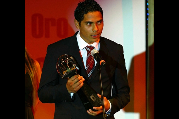 Raúl Nava de Toluca hablando para los presentes.