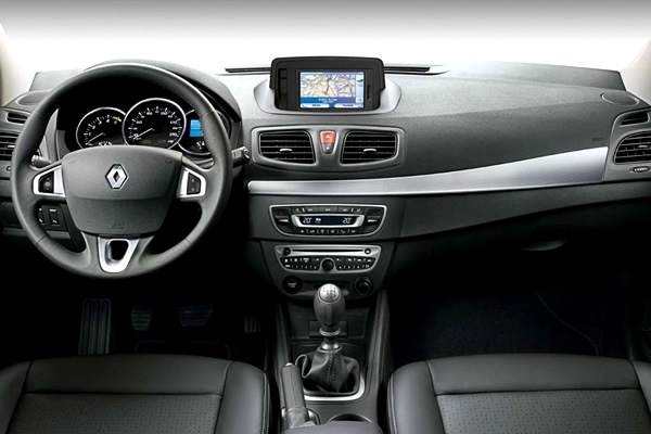 Renault Fluence 7