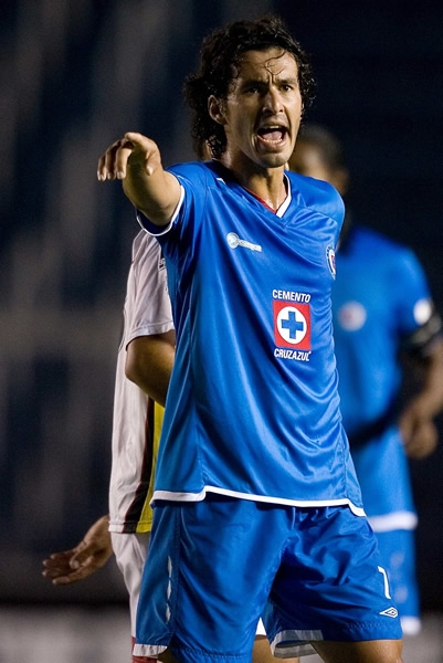 Riveros dando indicaciones a sus compañeros