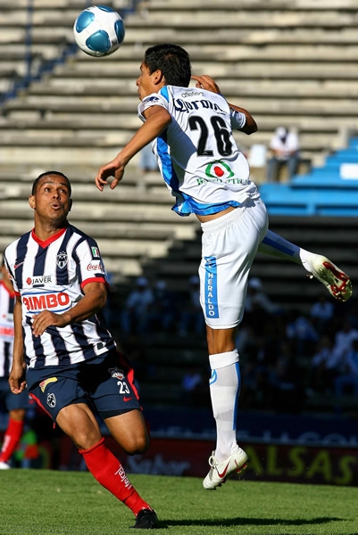 Roberto Juárez intentó anotar su gol