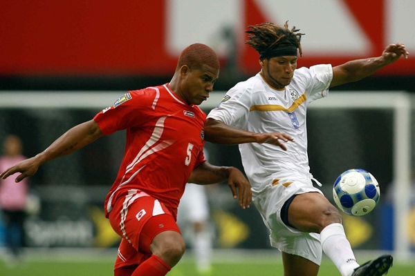Rudel Calero contra Roman Torres.
