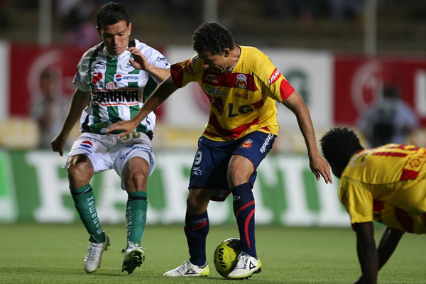 Sabah trata de quitarse de encima a Rodríguez.