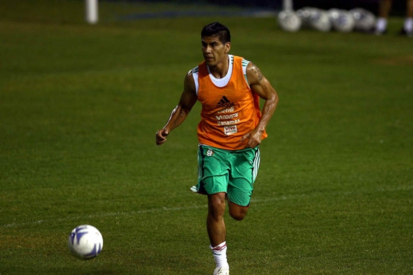 Salcido muestra fortaleza.