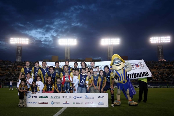 San Luis se toma la tradicional foto de equipo