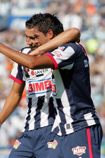 Santana marcó el 2-0 de Monterrey