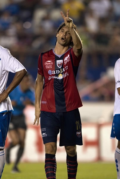 Santiago Solario jugó un gran partido