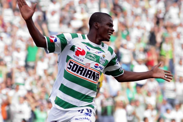 Santos humilló a Monarcas en esta Semifinal