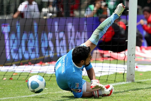 Santos tuvo muy cerca la corona.