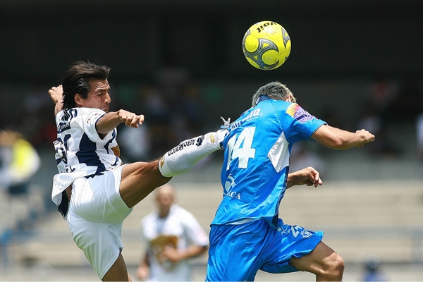 Sergio Perez e inigez en el pumas ante puebla
