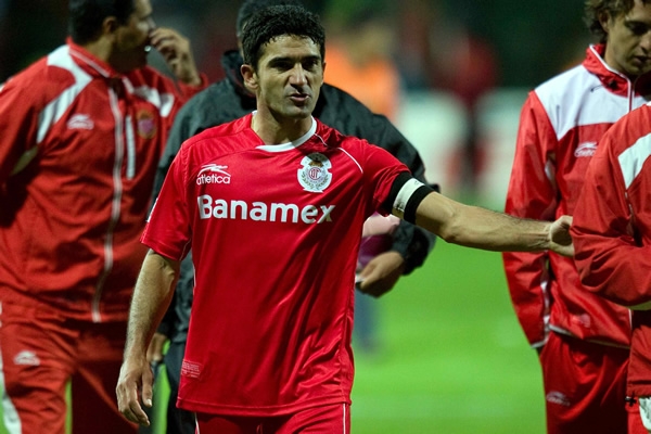 Sinha no salió contento