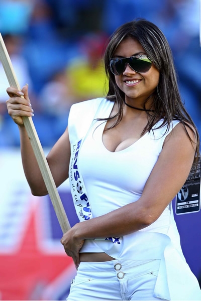 Sonriendo al público