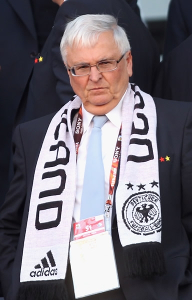 Theo Zwanziger, Presidente de la Federación muy atento