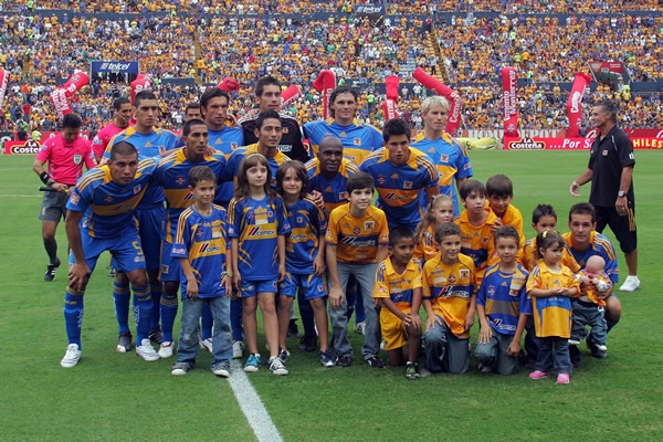Tigres es retratado antes del inicio del partido
