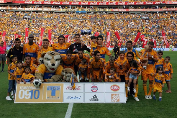 Tigres se toma la tradicional foto de equipo