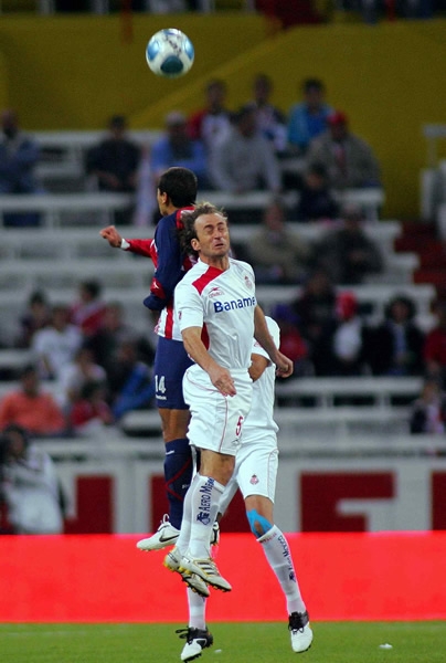 Toluca lo intentó pero no pudo con las Chivas