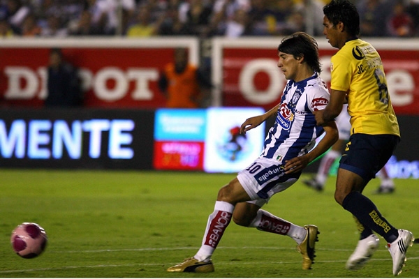 Topo Valenzuela es superado por Edgar Benítez