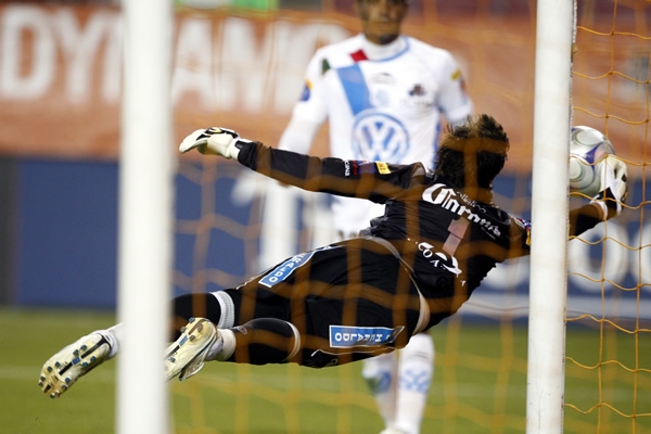 Un espectacular lance de Villalpando.