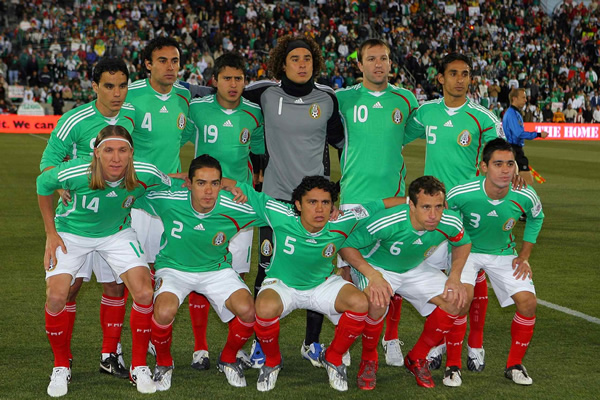Una alineación inicial que jugó con frescura ante Bolivia.