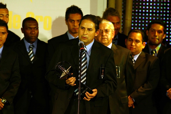 Una entrega que parece se hará semestralmente.