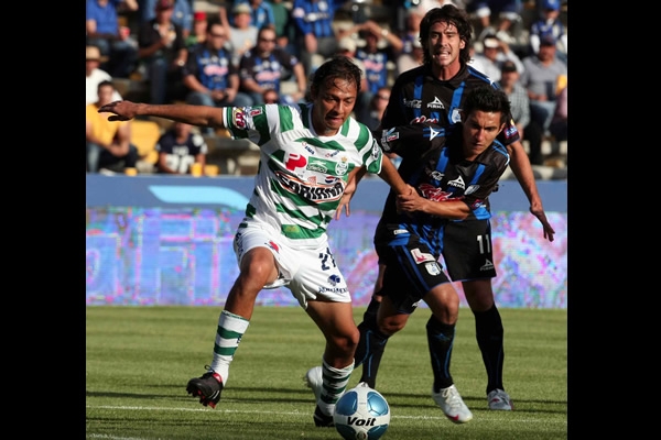 Una lucha intensa en el campo