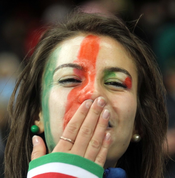 Ver mujeres en la tribuna es un deleite.