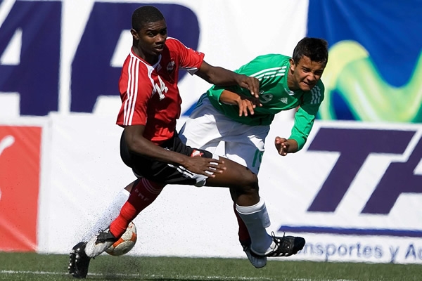 Víctor Manon de la Selección Mexicana ante Trinidad y Tobago en el Premundial Sub-17