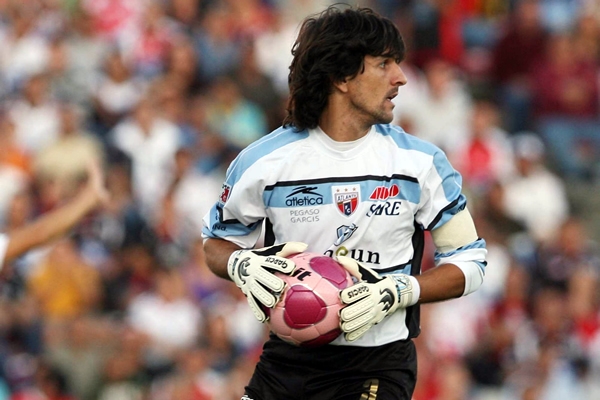 Vilar tuvo un par de atajadas sublimes.