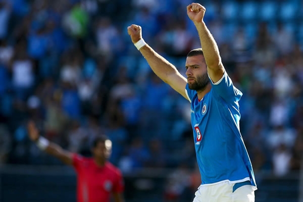 Villa también se hizo presente en el marcador