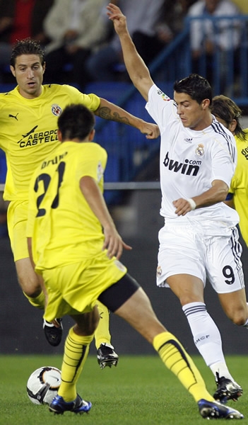 Villarreal intentó detener a los Merengues