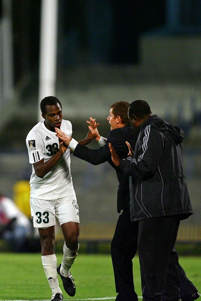Viveros abrió sorpresivamente el marcador.