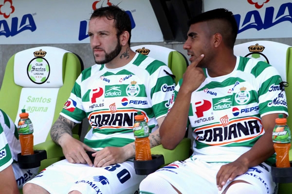 Vuoso y Hachita iniciaron en la banca