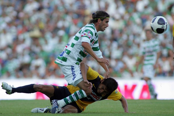 Walter Jiménez se llevó de corbata al amarillo.