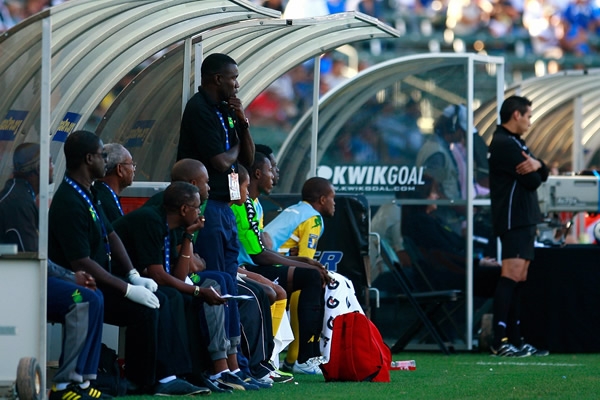 Whitmore dirige a Jamaica.