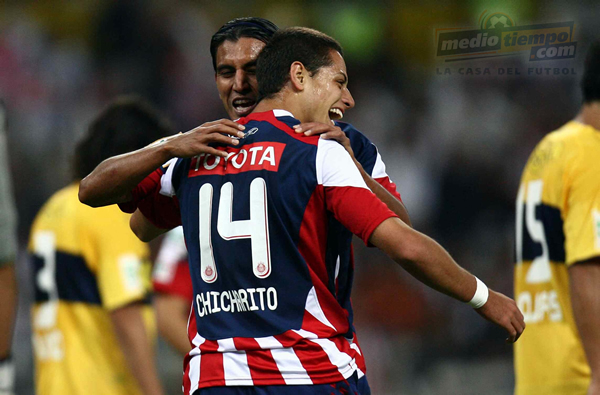 Alberto Medina mando un excelente servicio para el segundo gol del ';Chicharito';.