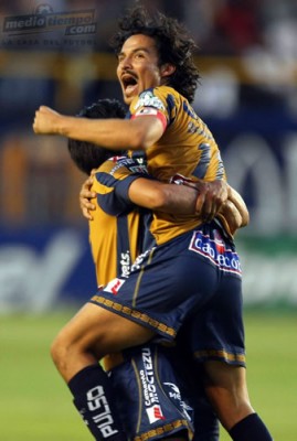 Braulio ya nos tiene acostumbrados a goles impresionantes.