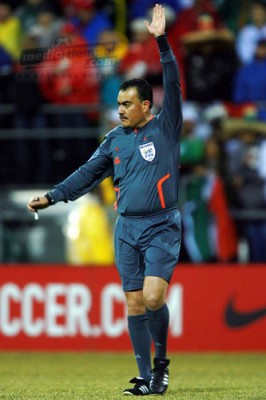 Carlos Batres, árbitro del partido, lo hizo de manera correcta.