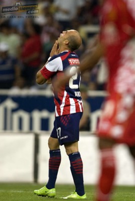 Carlos Ochoa tuvo una oportunidad clara que desperdició.