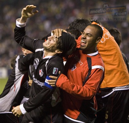 El ';Barullo'; Marioni guió a los rojinegros a la gloria.