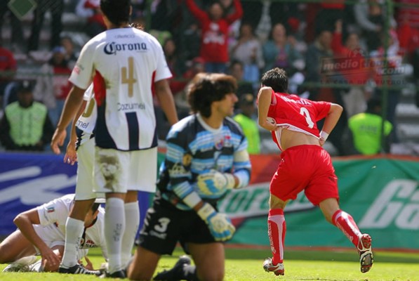 El Campeón de goleo se estrenó en el Clausura 2009 frente al Atlante.