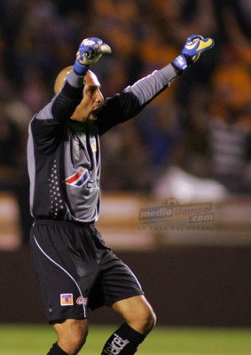 El ';Conejo'; celebra el gol de Lobos.