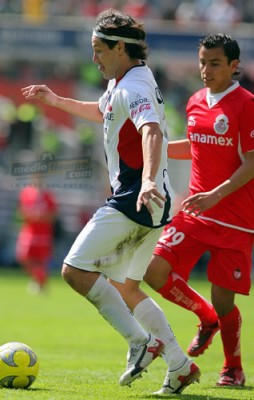 El ';10'; de los Potros hizo mucho daño en la zaga mexiquense.