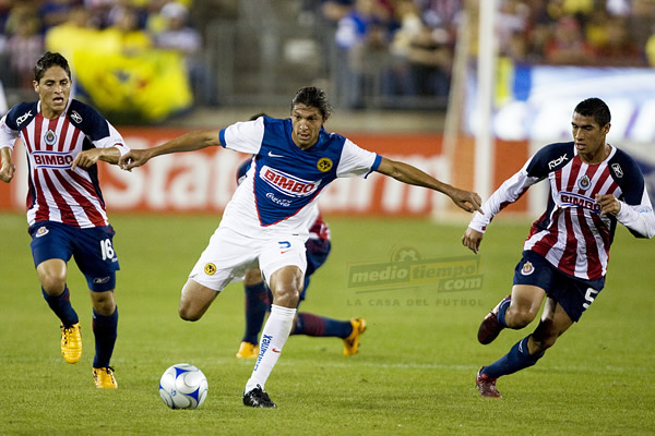 Enrique Vera recibe su segunda oportunidad en América.