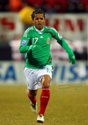 Gio corrió, se entregó pero no pudo marcar.