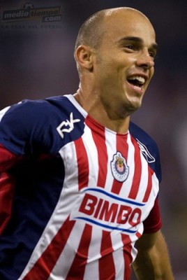 Gran presentación de Carlos Ochoa en el Estadio Jalisco.