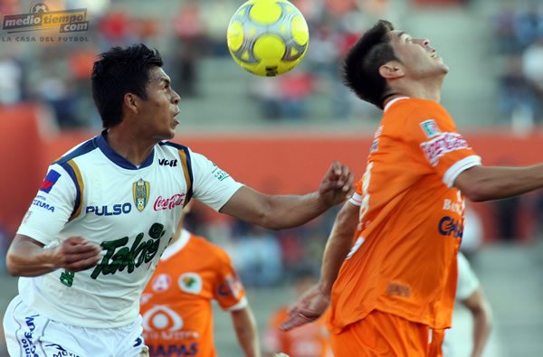 Jaguares no pudo con San Luis.