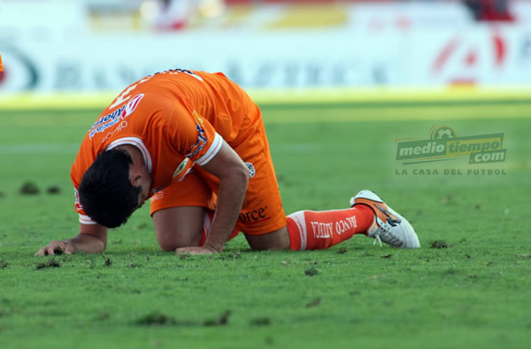 Jaguares perdió en casa ante San Luis.